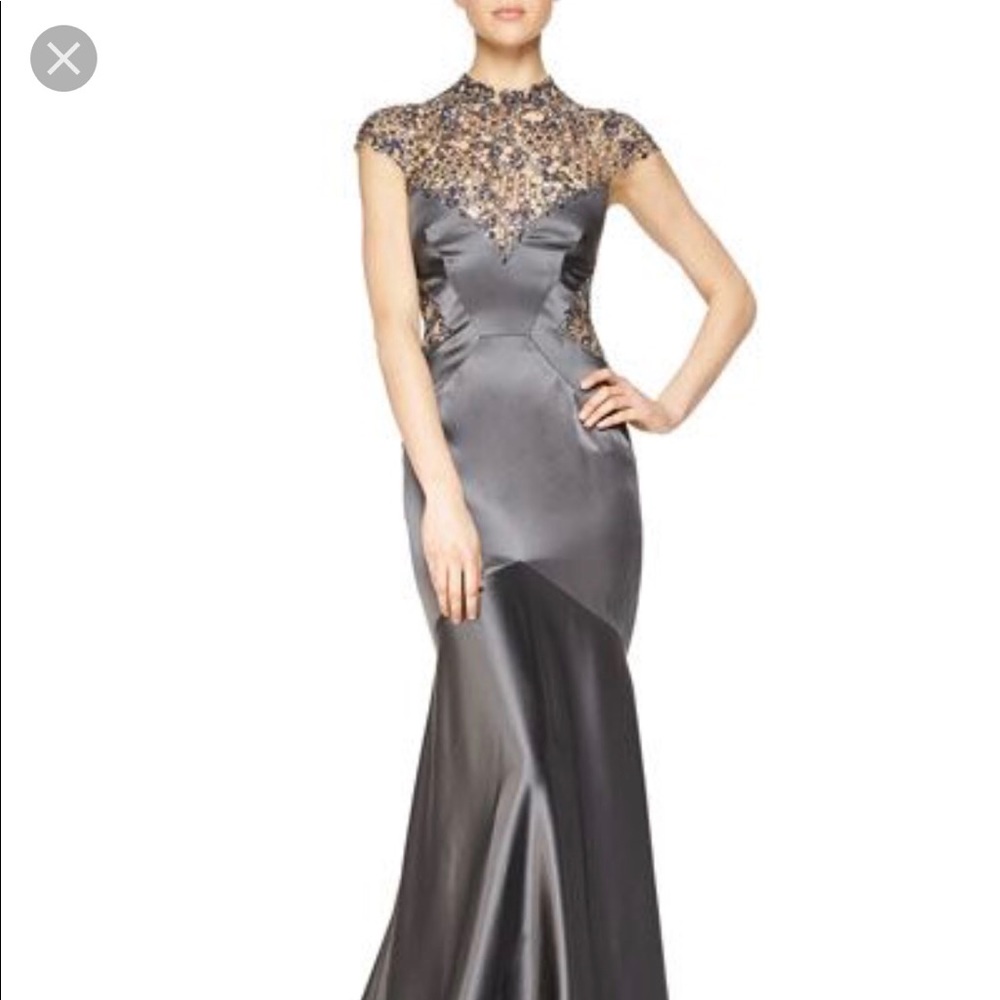 Monique Lhuillier Sheer back beaded satin gown - Picture 2 of 6